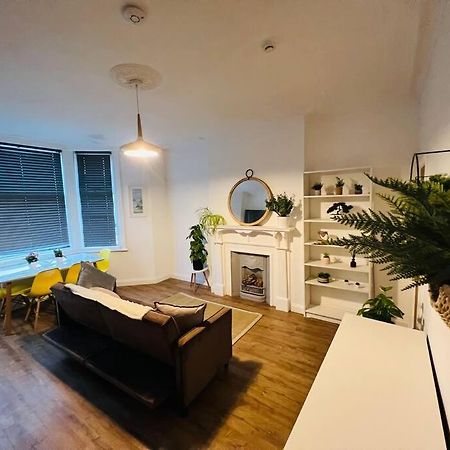 Beautiful Space Stylish And Modern! Perfect Location Blackpool Bagian luar foto